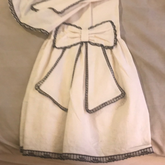 Ivory/Brown Scalloped Lace Trim Oversized Bow Set - Picture 2 of 7